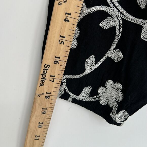 Kindred Blouse Top Womens M Black White Embroidered Boho Cottagecore Floral - Picture 5 of 9
